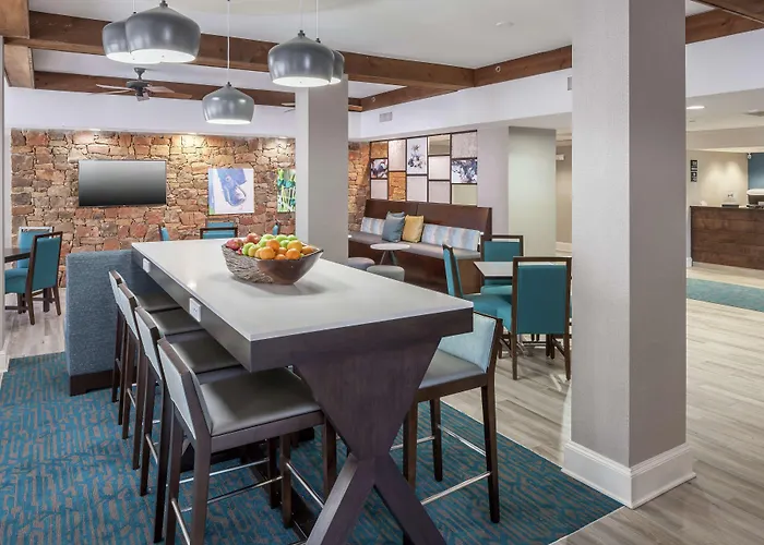 Hampton Inn Austin Nw Near The Domain